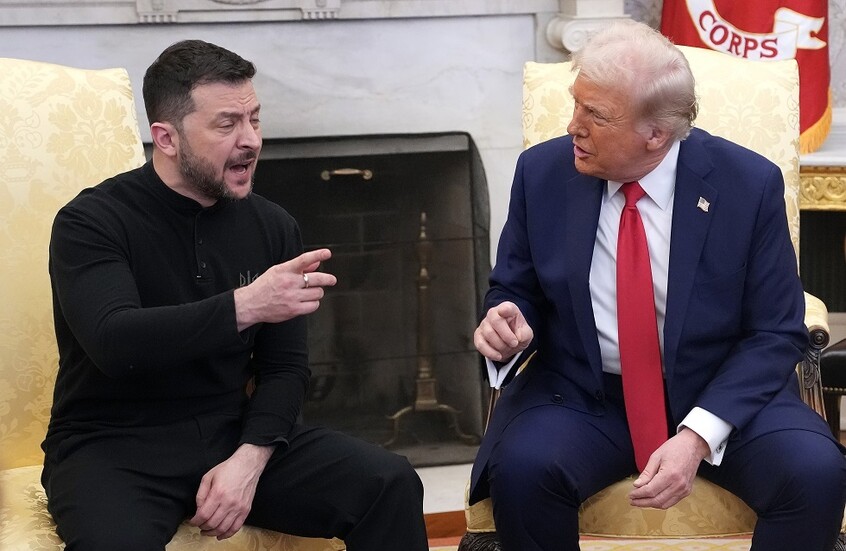 ترامب يوجه ببحث وقف المساعدات لأوكرانيا بعد ملاسنته مع زيلينسكي