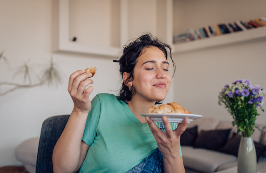 جهاز ثوري يتيح تذوق الطعام افتراضيا!