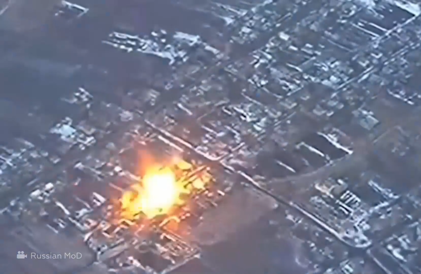 "سو-34" تدك مواقع القوات الأوكرانية بقنابل حائمة