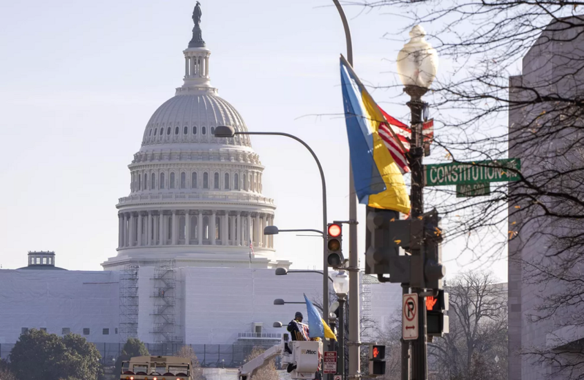 الولايات المتحدة تواصل دعم أوكرانيا استخباراتيا رغم التلويح بتقليص المساعدات العسكرية