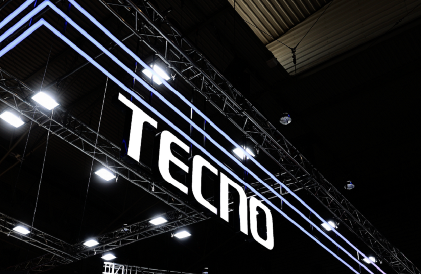 إزاحة الستار عن "أنحف هاتف ذكي" في العالم