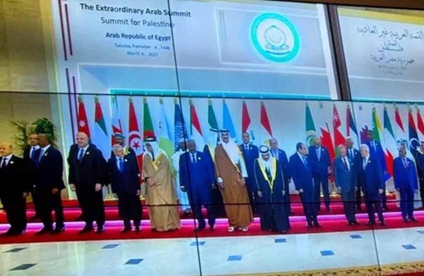 العاهل السعودي وولي عهده ورئيس الإمارات يغيبون عن قمة القاهرة