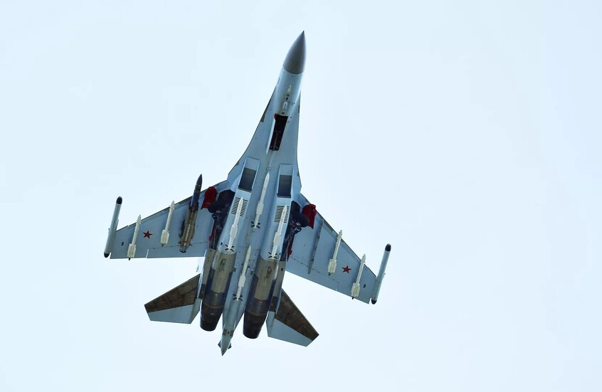 ‎ وزير الدفاع الفرنسي: مقاتلة روسية اقتربت بشكل خطير من مسيرة فرنسية فوق البحر الأبيض المتوسط