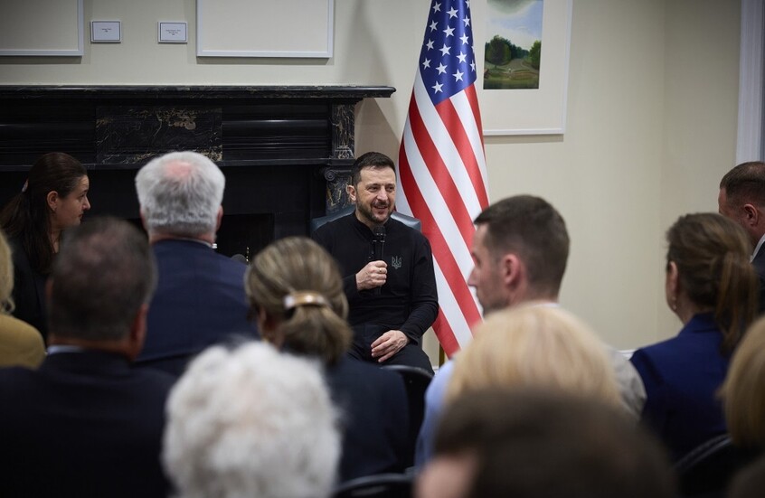 ترامب: تلقيت رسالة من زيلينسكي تؤكد استعداده لتوقيع اتفاق المعادن والجلوس إلى طاولة مفاوضات السلام