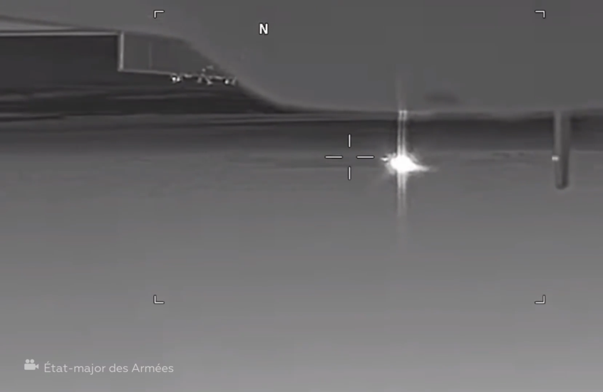 مقاتلة روسية تتحدى مسيرة فرنسية فوق البحر الأبيض المتوسط