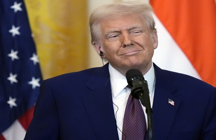 "بلومبرغ": ترامب يشترط على كييف الموافقة سريعا على وقف إطلاق النار  لتوقيع صفقة المعادن