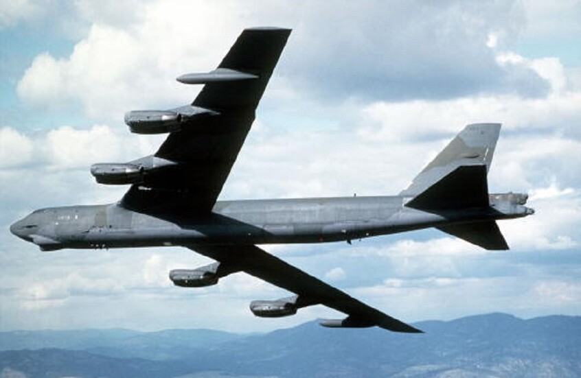 لأول مرة..  قاذفة أمريكية من طراز B-52 تسقط قنابلها في فنلندا