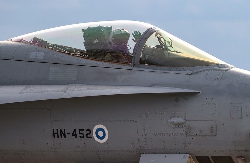 بريطانيا لا تستبعد أن تكون مقاتلاتها جزءا من الدفاع الجوي الأوكراني