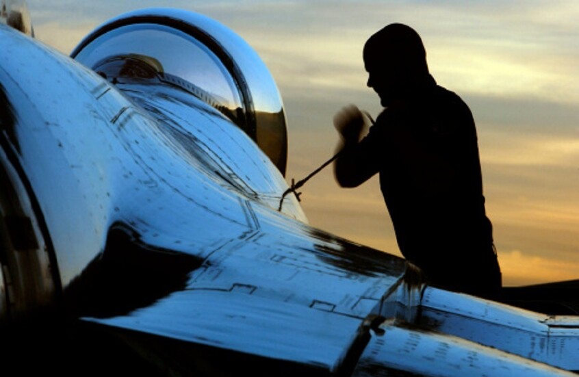 المقاتلات الجوية الأمريكية تدخل مرحلة الشيخوخة ونسبة 62% منها خارج الخدمة