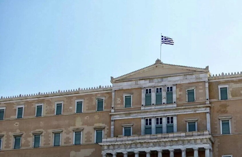 البرلمان اليوناني يرفض التصويت بحجب الثقة عن الحكومة