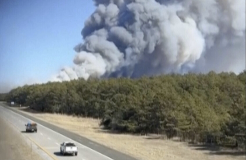 كارثة جديدة تلوح في الأفق.. حرائق ضخمة تجتاح أكبر الجزر الأمريكية (فيديو)