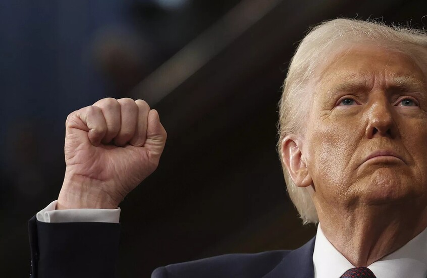 وزير الدفاع البريطاني الأسبق: ترامب قد يقدم تنازلات كبيرة جدا في مفاوضات أوكرانيا