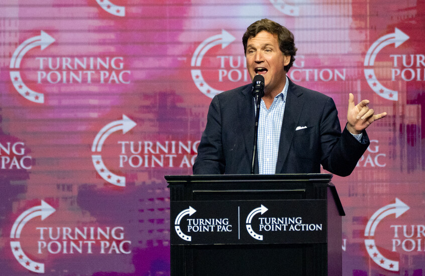 تاكر كارلسون: الولايات المتحدة دمرت أوكرانيا بسبب الرغبة في محاربة روسيا