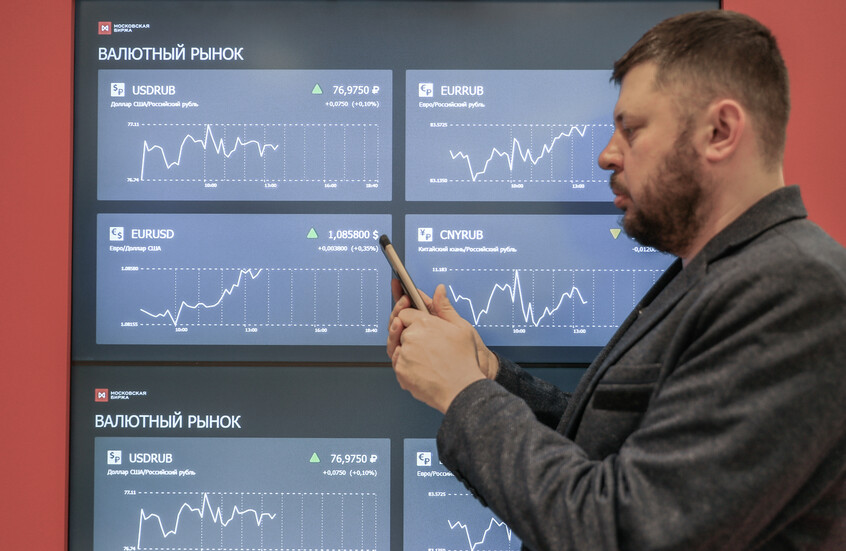 الأسواق العالمية متفائلة باحتمال انتهاء الصراع الأوكراني قريبا