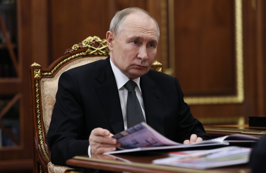 بوتين يوجه بتطوير برامج تعليمية حول الذاكرة التاريخية