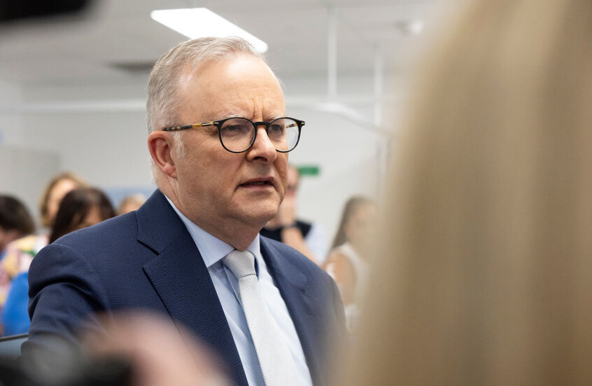 رئيس وزراء أستراليا يرفض الرد بالمثل على الرسوم الجمركية الأمريكية