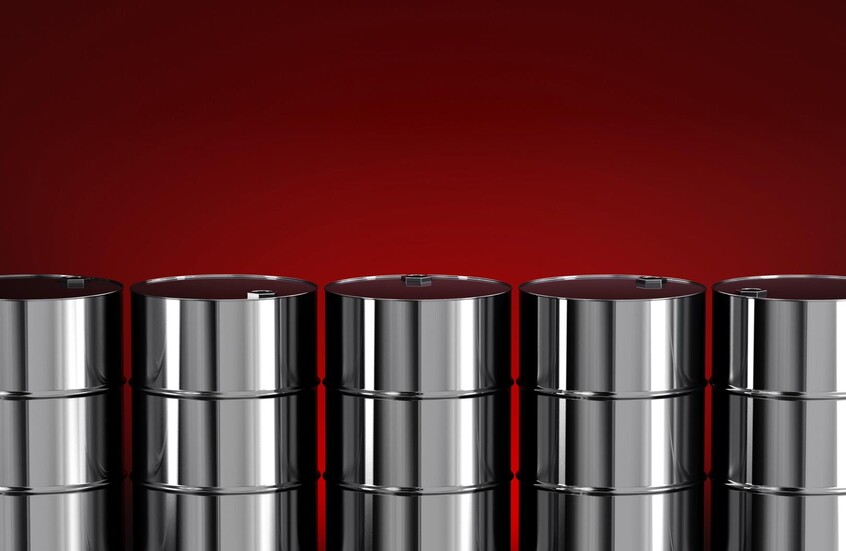 ارتفاع أسعار النفط مع ضعف الدولار