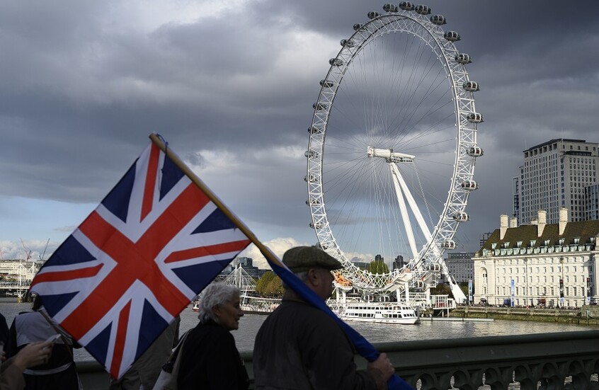 السفارة الروسية بلندن: لم نتلق معلومات بوجود مواطنين روس على متن السفينتين المنكوبتين