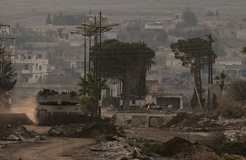 الجيش الإسرائيلي يبث مشاهد لغاراته العنيفة على جنوب سوريا