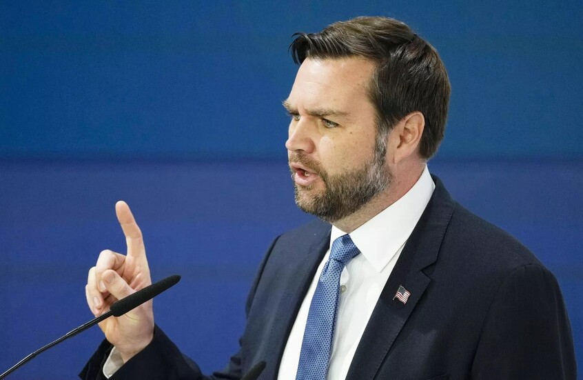 فانس: ترامب يعارض نشر الأسلحة النووية في أوروبا الشرقية