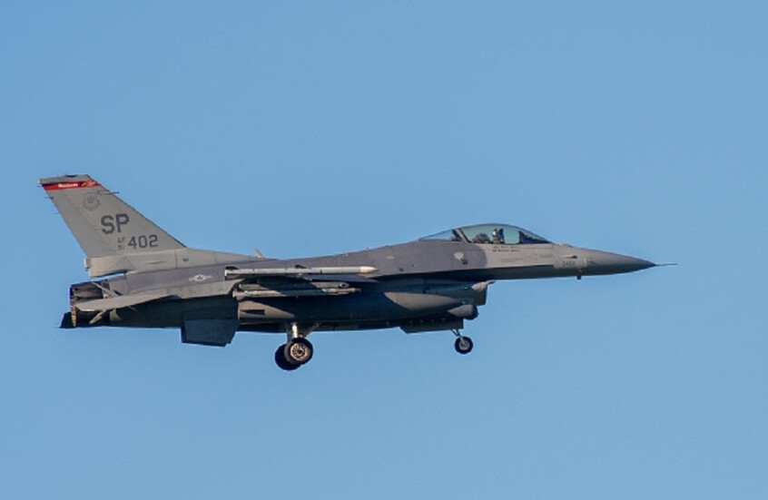 "وول ستريت جورنال": اتصال يمنع ضربة عسكرية أمريكية لموقع عسكري في سوريا