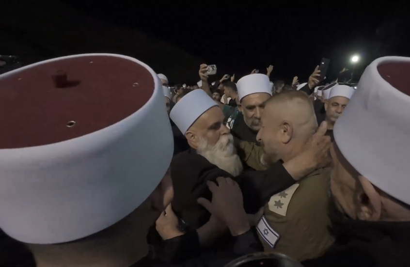 مشاهد جديدة لاستقبال وفد من دروز سوريا بمقام النبي شعيب في إسرائيل