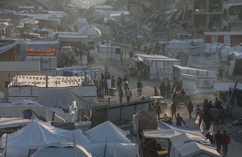 مقتل 9 أشخاص بضربة إسرائيلية في بيت لاهيا شمالي غزة (فيديوهات)