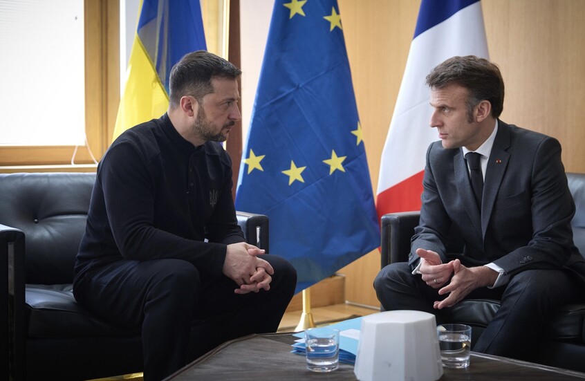 صحيفة: فرنسا تدرس طلب أوكرانيا تزويدها بصواريخ موجهة ومسيرات