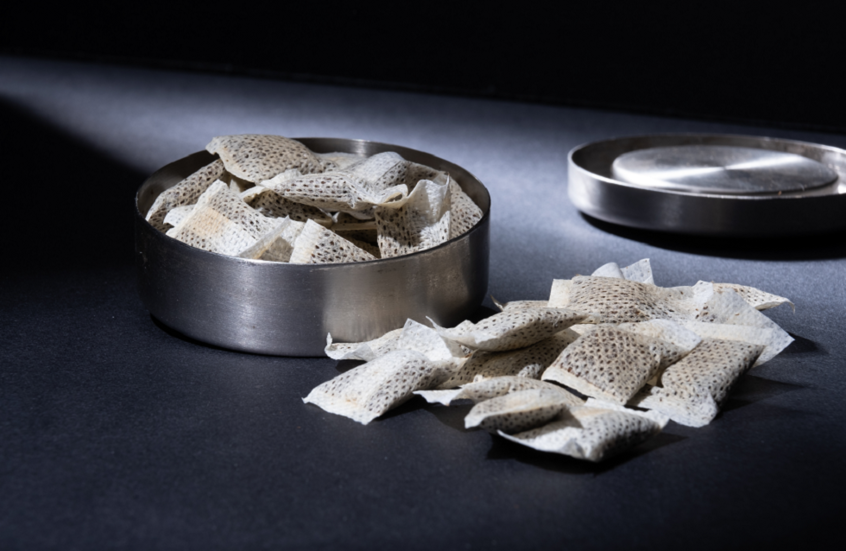 تحذير طبي هام من مخاطر أكياس النيكوتين العصرية