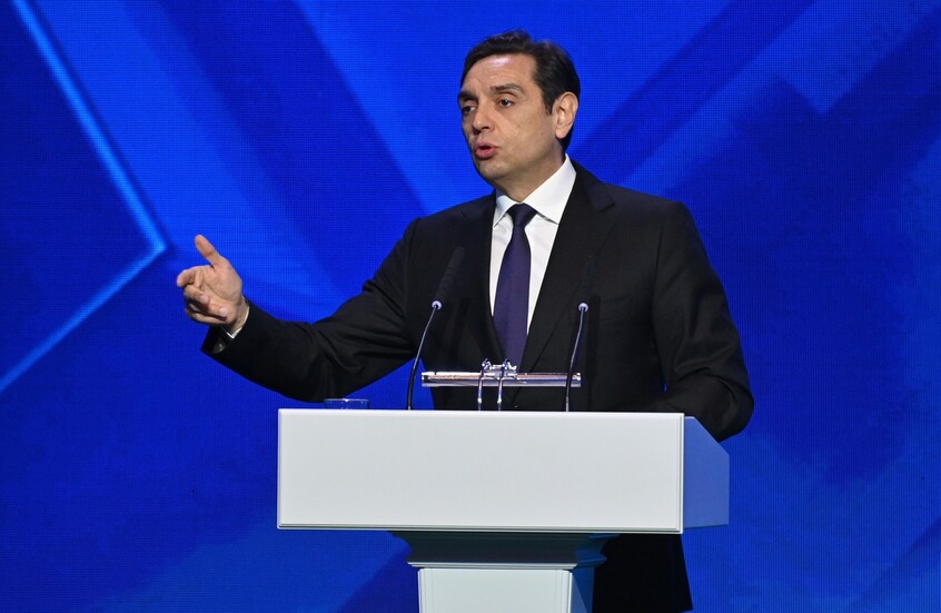 نائب رئيس وزراء صربيا: كذابون يقودون الاتحاد الأوروبي