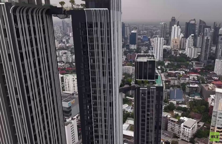 بانكوك.. آثار الزلزال العنيف