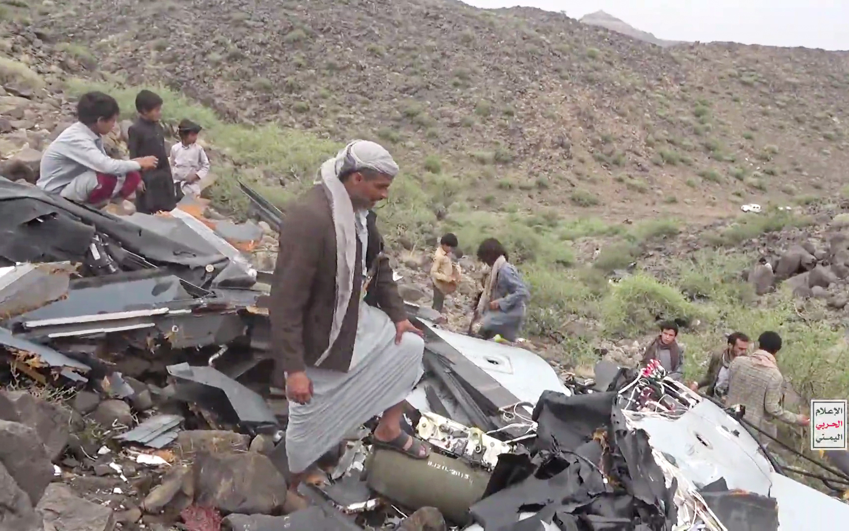 الحوثيون يعرضون لقطات لإسقاط طائرة أمريكية من نوع MQ_9 في أجواء محافظة الحديدة (فيديو)