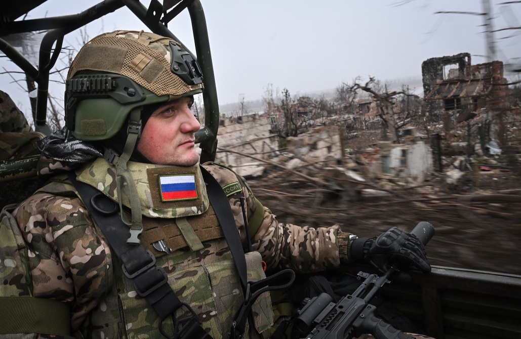 الدفاع الروسية: تحرير بلدتين جديدتين في دونيتسك واستهداف سفينة محملة بالأسلحة