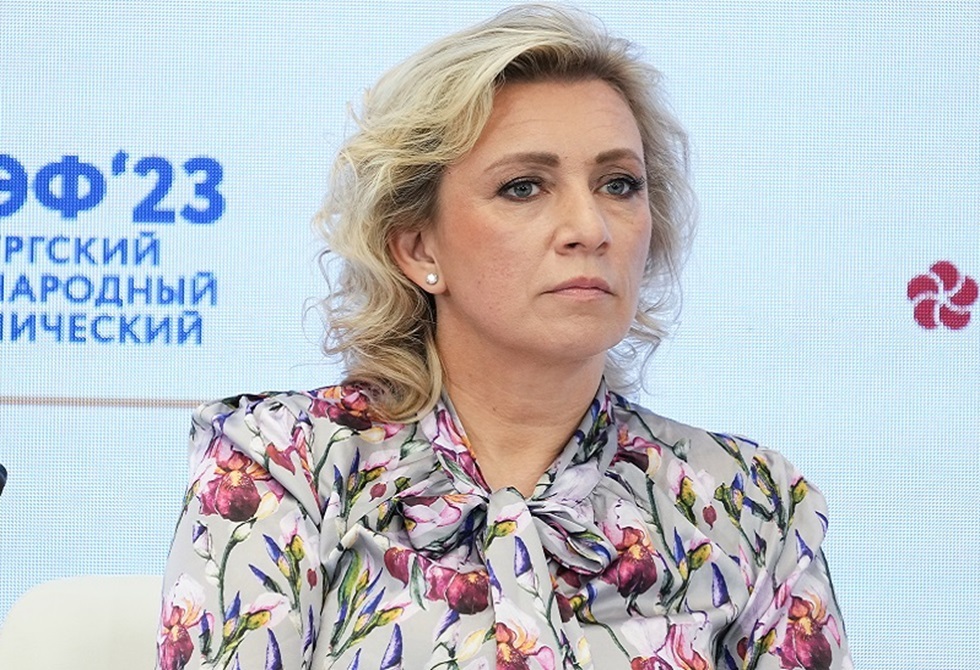 زاخاروفا: روسيا استقبلت 9 آلاف لاجئ في حميميم فروا من العنف بالساحل السوري