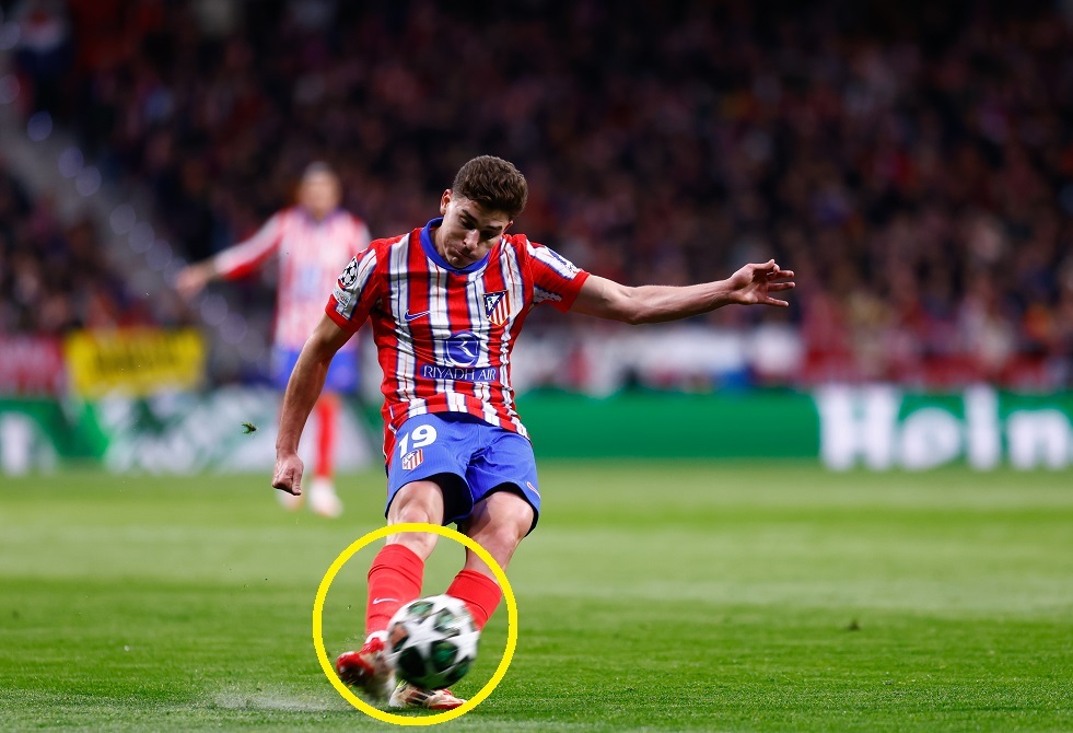 الحكم الشهير لاهوز يعلق على "ركلة الترجيح الجدلية".. فيديو