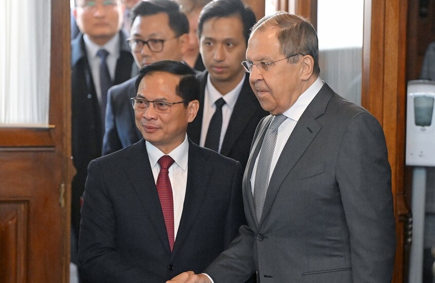 لافروف يعلن عن دعوة الأمين العام للحزب الشيوعي الفيتنامي لحضور احتفالات النصر في موسكو