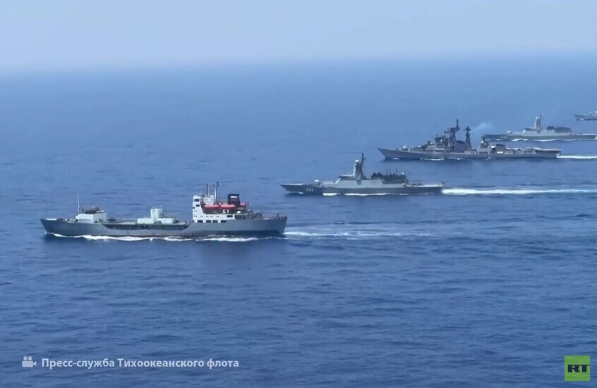 مناورة روسية هندية بحرية مشتركة في خليج البنغال