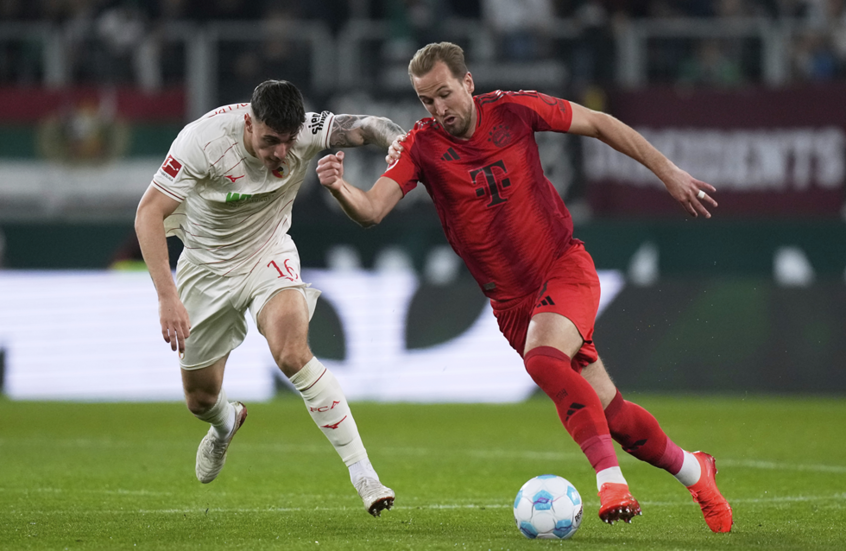 بايرن ميونخ يضرب أوغسبورغ بثلاثية ويعزز صدارته لـ"البوندسليغا"