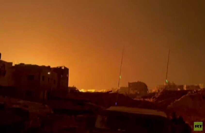 شاهد عملية تفجير منازل المدنيين في رفح من قبل الجيش الإسرائيلي