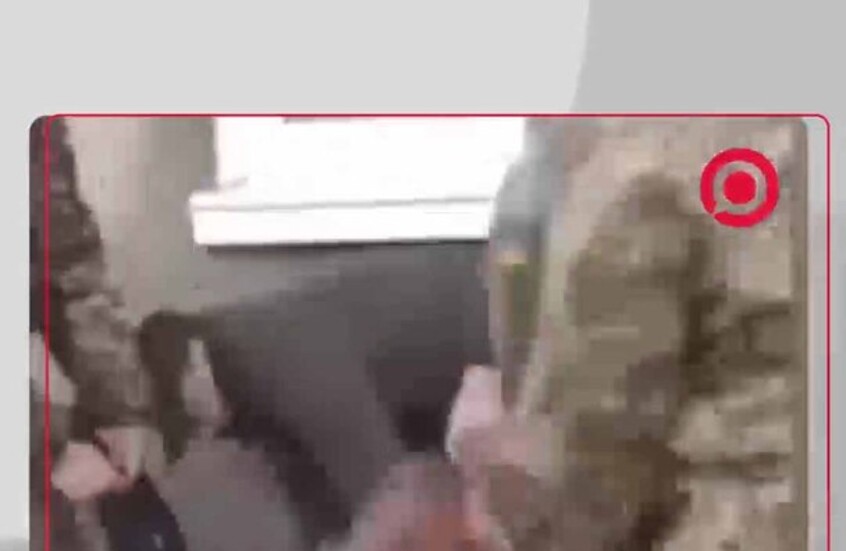 اصطياد الرجال واقتيادهم للخدمة الإلزامية على الجبهة مستمر في أوكرانيا