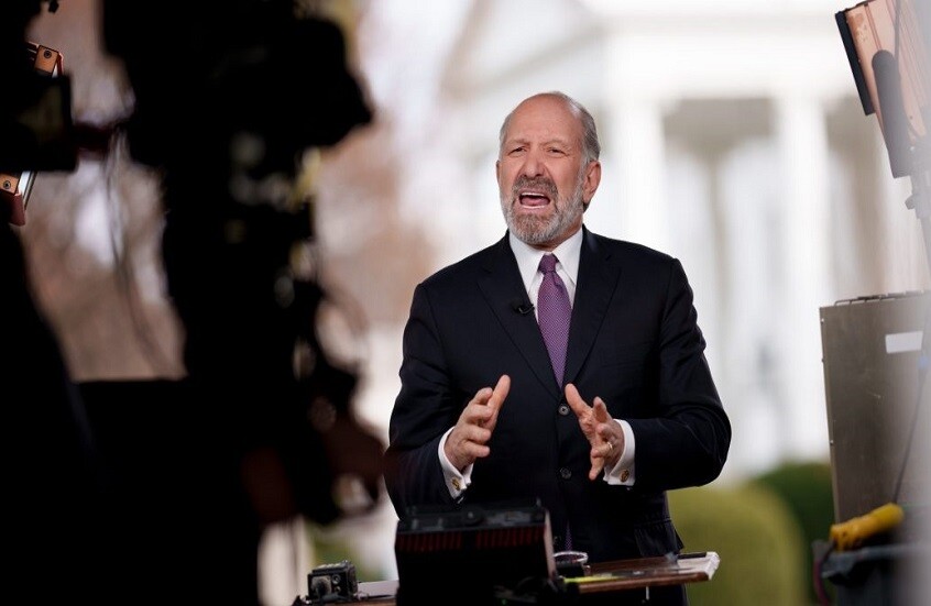 وزير التجارة الأمريكي: لن يؤجل تطبيق الرسوم الجمركية