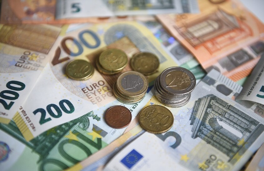 شميغال: أوكرانيا تستلم مليار يورو من العائدات الروسية المجمدة في أوروبا