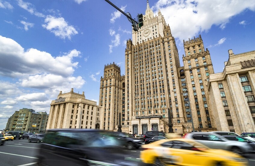 روسيا تطرد الملحق العسكري في السفارة الرومانية بموسكو ونائبه