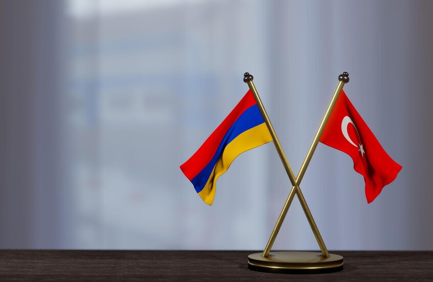 أرمينيا وتركيا تبحثان العلاقات الثنائية على هامش منتدى أنطاليا