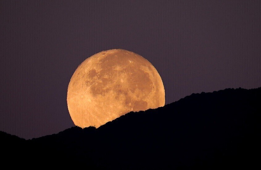 رائد فضاء روسي يكشف عن توقعاته حول مشروع المحطة القمرية