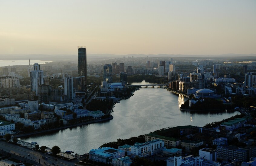 خبراء من روسيا والإمارات يبحثون تطبيق الحلول الابتكارية للتنمية خلال منتدى في يكاترينبورغ