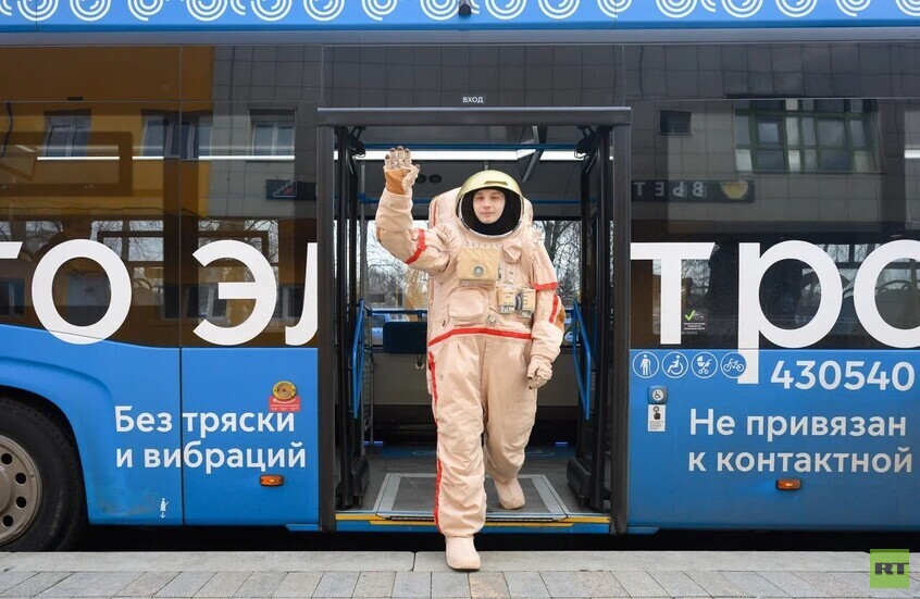 موسكو تحتفل بيوم رواد الفضاء بفعاليات مميزة تجمع بين العلم والترفيه