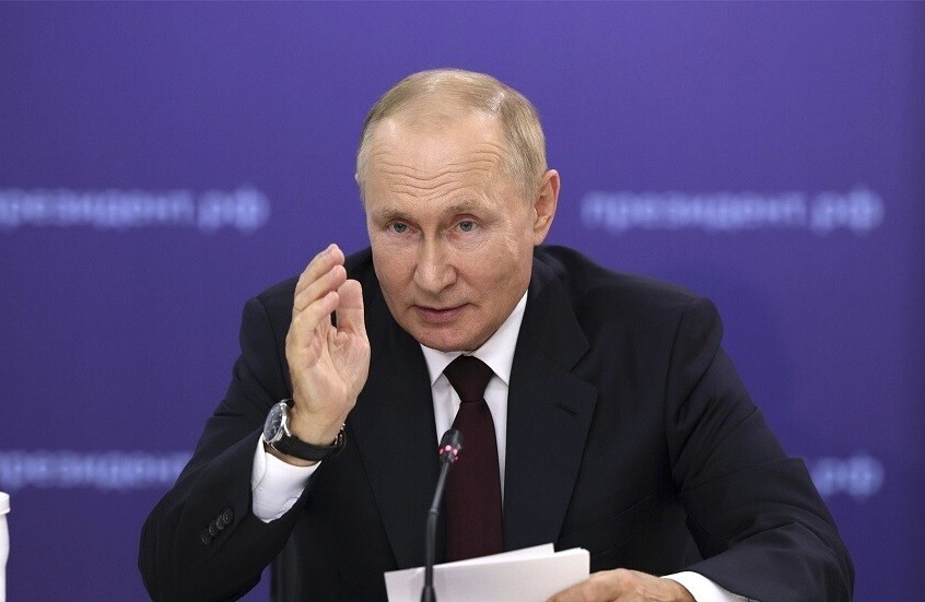 بوتين: وضع التضخم في روسيا يتغير تدريجيا نحو الأفضل