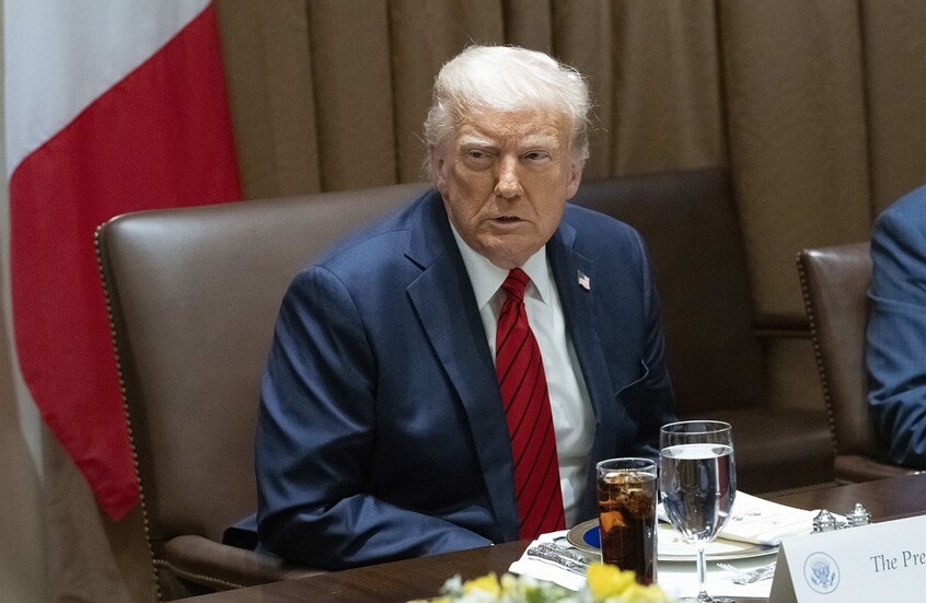 ترامب يعلن أنه يتوقع رد روسيا على اقتراحه بوقف إطلاق النار في أوكرانيا هذا الأسبوع