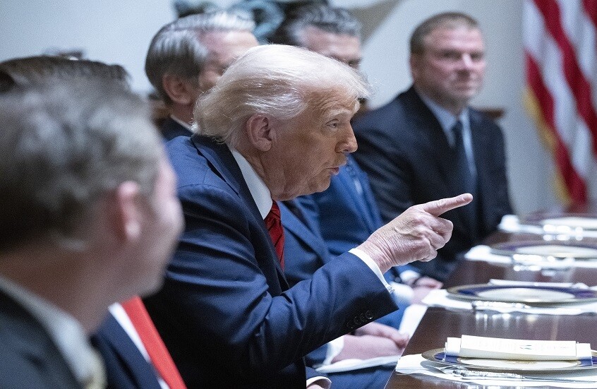 ترامب يكشف سبب العديد من مشاكل أوروبا وحقيقة وصفه لها بـ"الطفيلية"